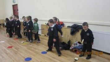 Hurling training in the hall 002